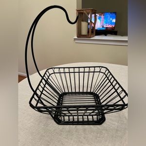 Black fruit basket